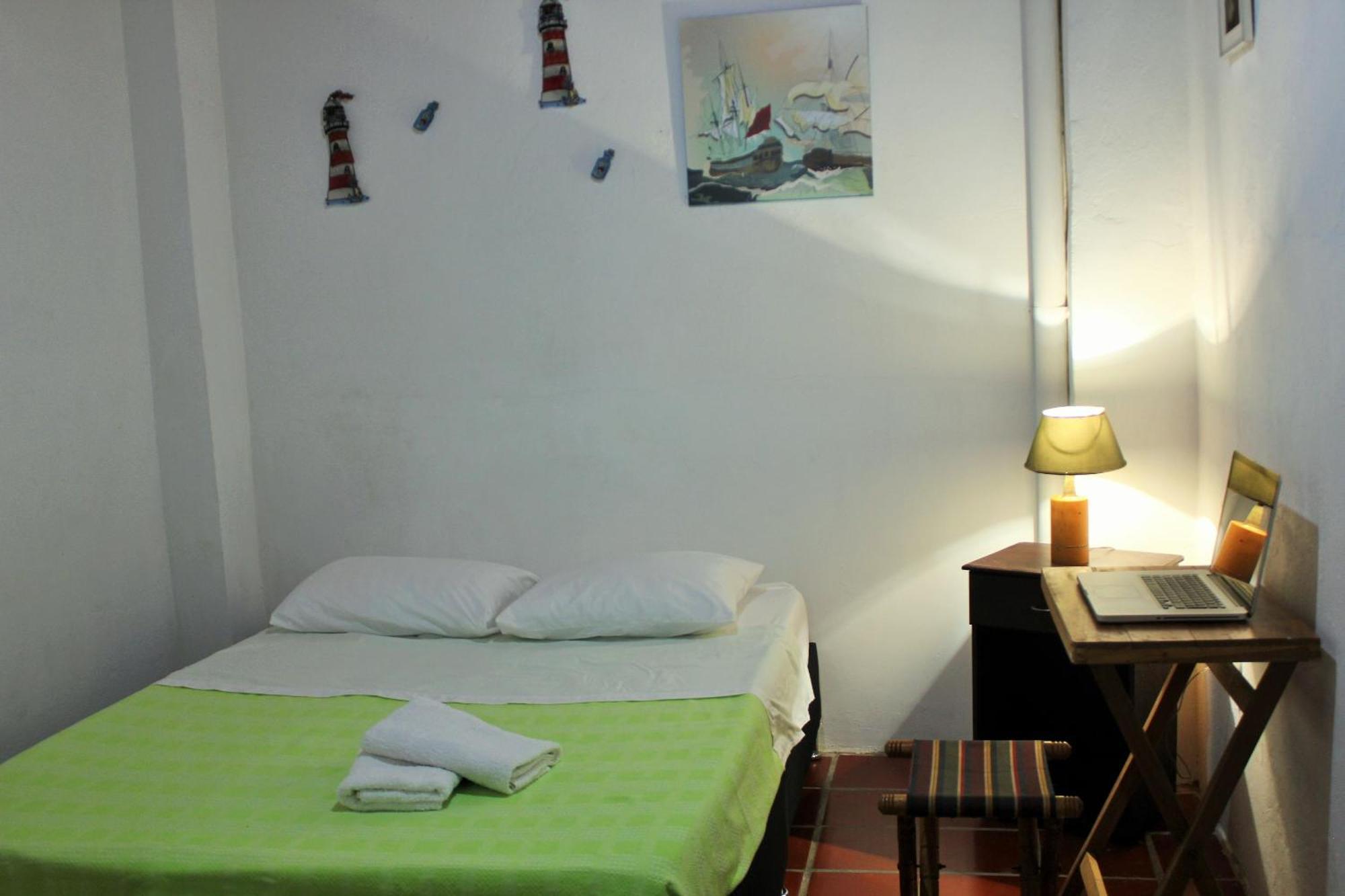 Hospedaje Los Capuchinos Socorro Eksteriør billede