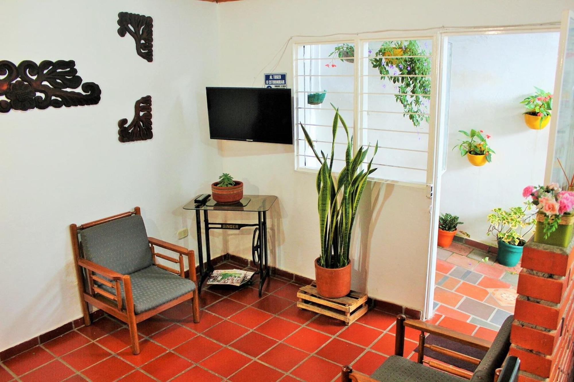 Hospedaje Los Capuchinos Socorro Eksteriør billede